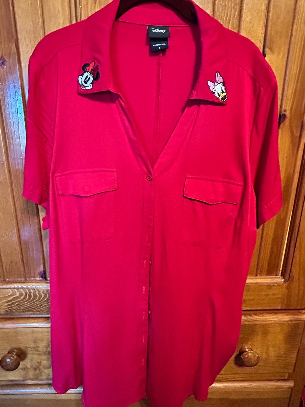 Disney Red Short-Sleeve Button-Down Shirt with Minnie & Daisy Collar Embroidery
